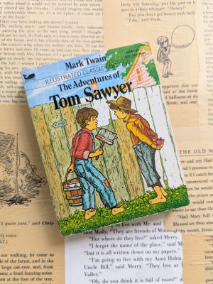 Tom Sawyer by Mark Twain - Illustrated Classic Editions